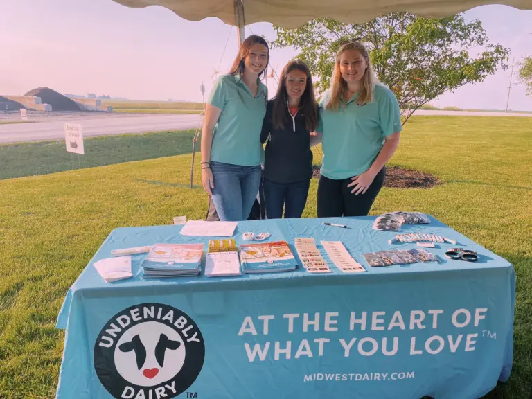 Midwest Dairy Ambassadors at Event